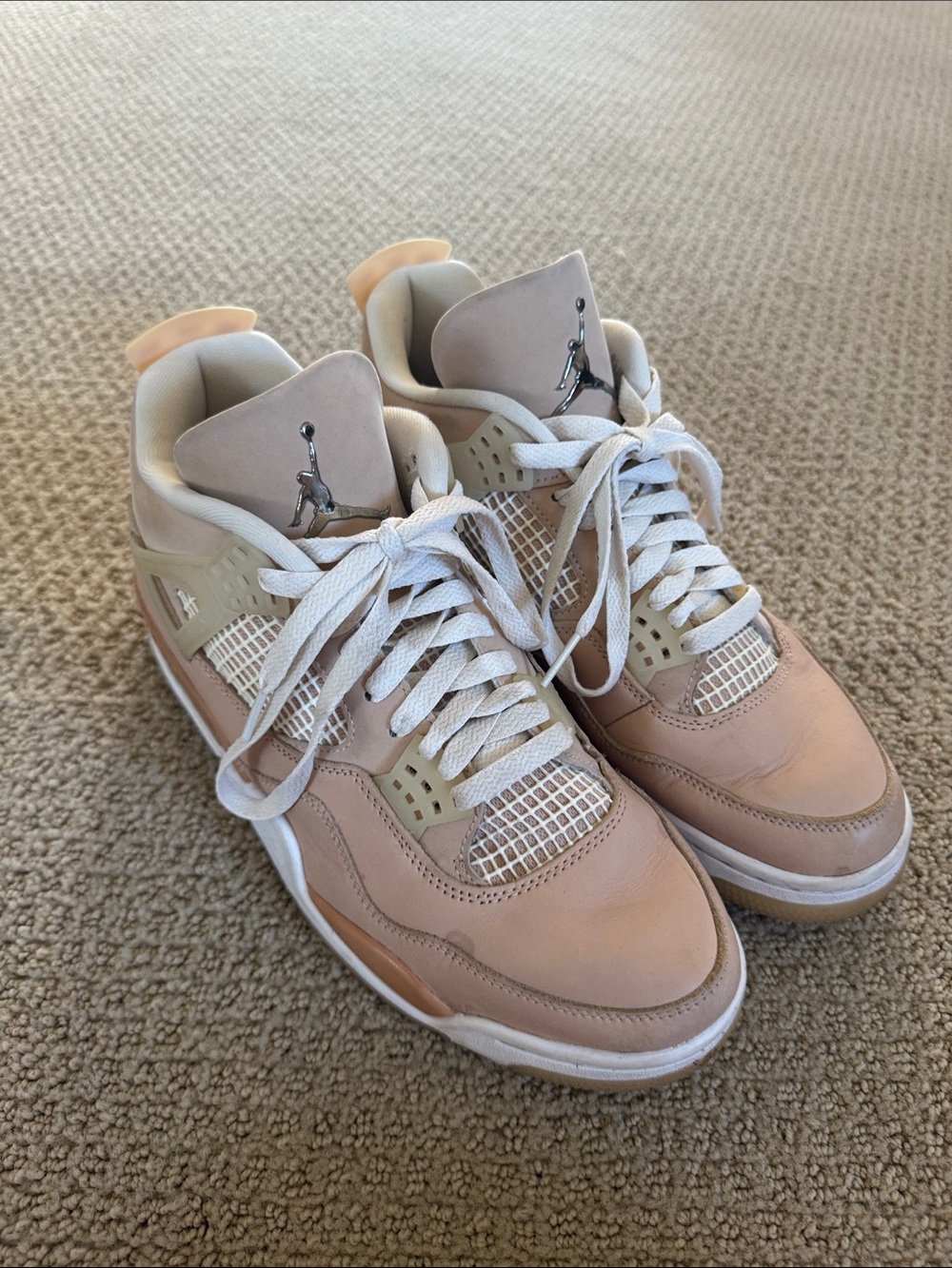 Nike Air Jordan 4 Retro Women's Sneakers in Blush Pink and Cream , size 11
